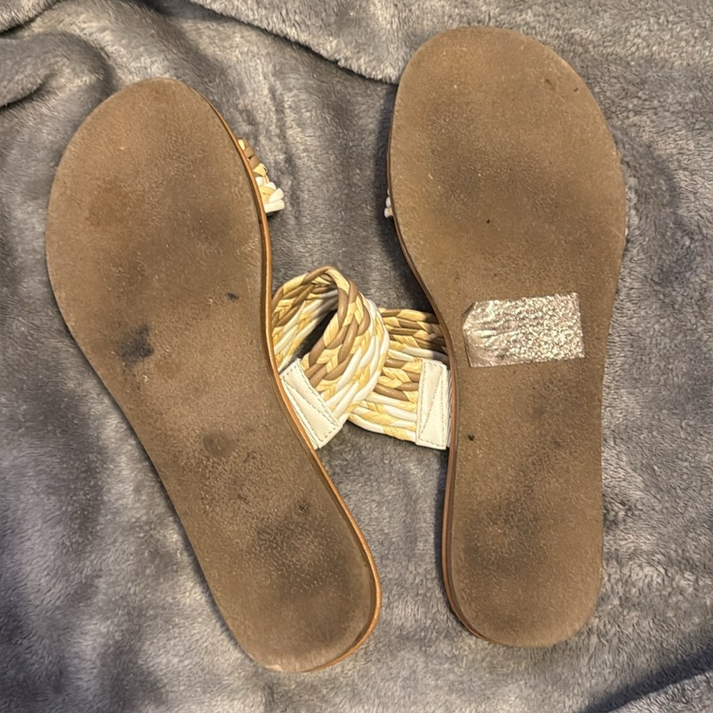đ€ Universal Thread Braided Strap Sandals - Picture 7 of 8